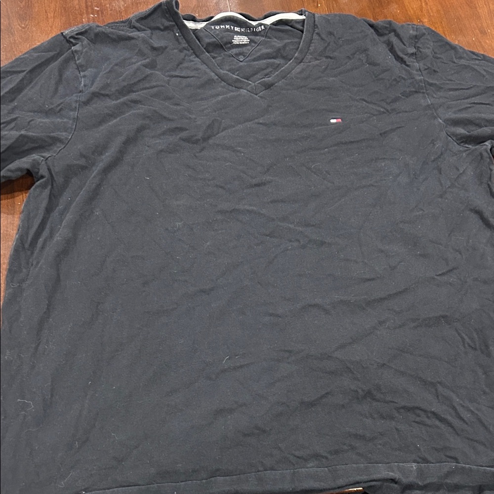 Tommy Hilfiger Men's Black V-Neck Tee